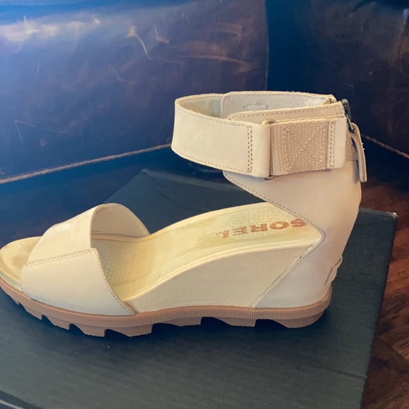 Sorel Shoes - Sorel Joanie II strap wedge, oatmeal